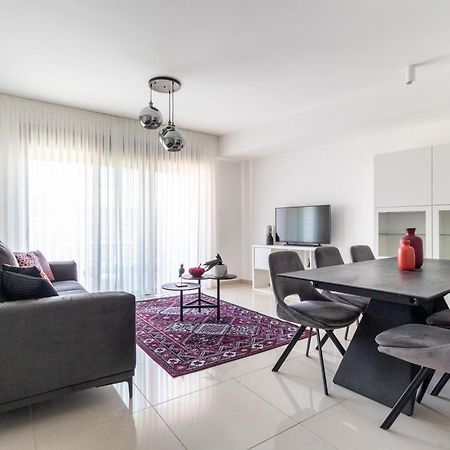 Stylish 1 Bedrooms Parking At City Gate Йерусалим Екстериор снимка