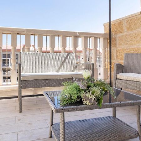 Stylish 1 Bedrooms Parking At City Gate Йерусалим Екстериор снимка